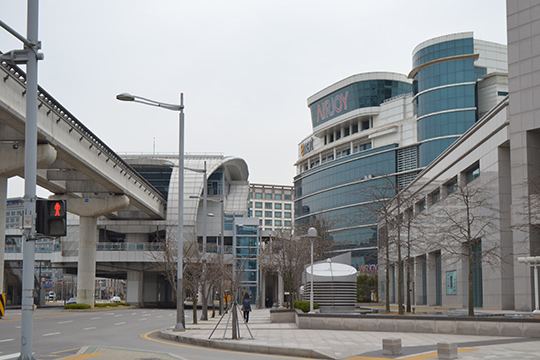 仁川空港隣・合同庁舎駅