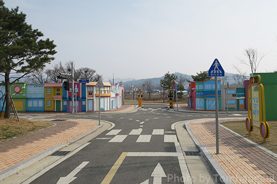 曽坪自転車公園 증평자전거공원 Sns映えで話題 カラフルな建物でいっぱいのあの場所とは 韓国 韓国旅行 トム ハングル